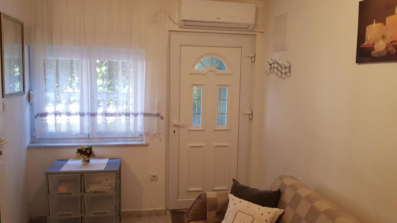 Appartamento Sunrise Vir Esterno foto