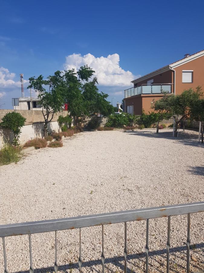 Appartamento Sunrise Vir Esterno foto